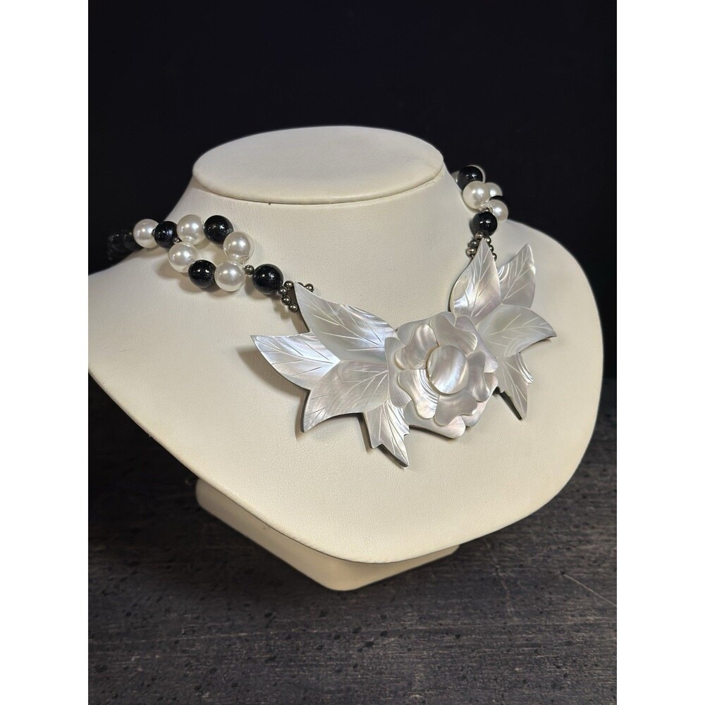 Vintage Mother of Pearl Flower Beaded Statement Necklace | 24” length